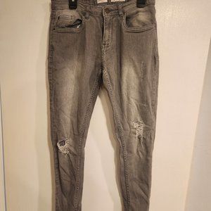 Coverstory Grey Jeans